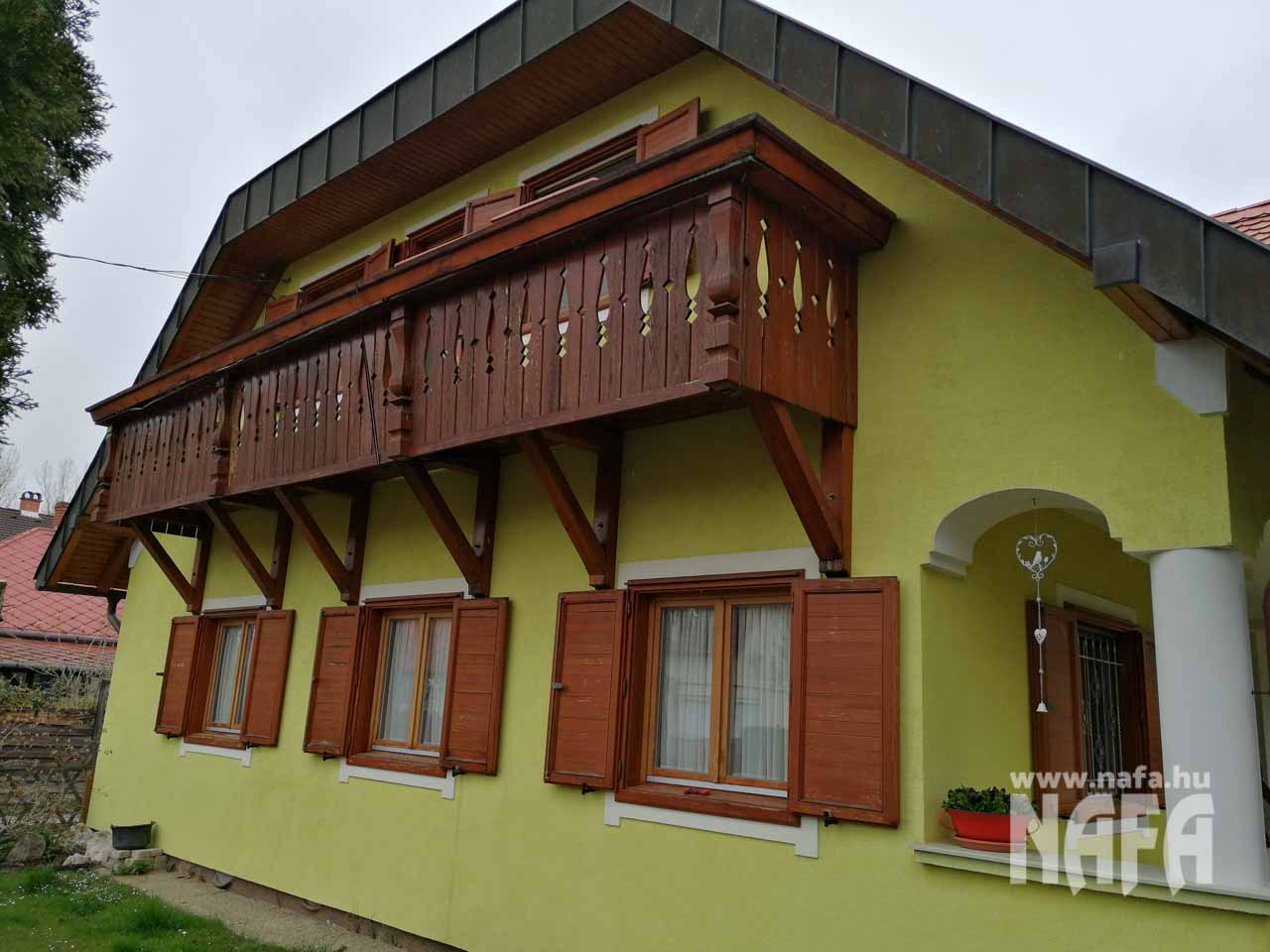 Családi ház árnyékolás