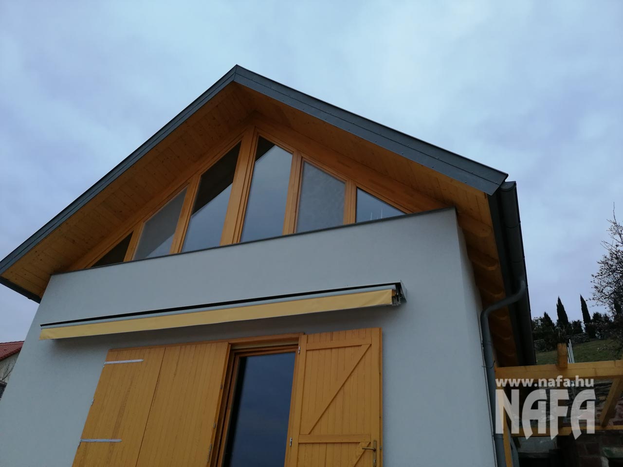 Veszprém Vármegye tetőtéri panorámás hőszigetelt nyílászárók