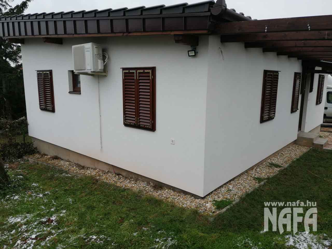 Veszprém vármegye zsalugáter sötétbarna színben