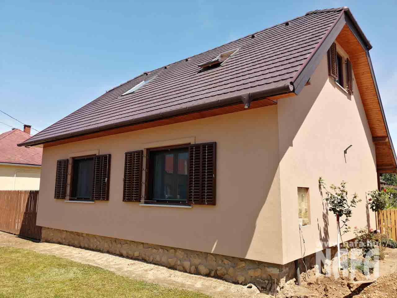 Győr-Moson-Sopron vármegye családiházra zsalugáterek