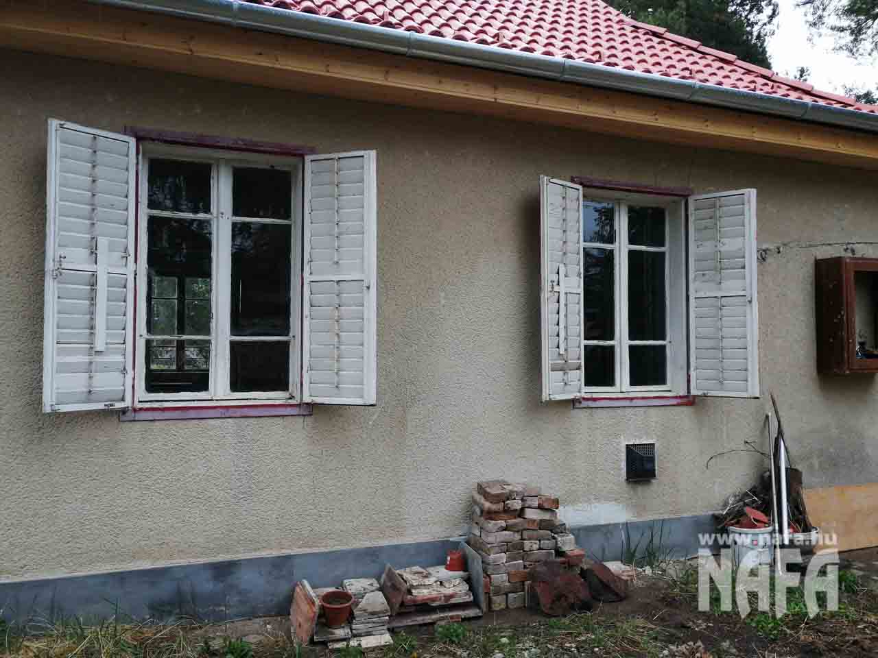 Somogy megye Balatonfenyves zsalugáter készítése